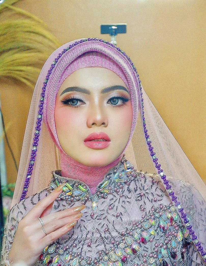 Nisa Aulia — Pink Look by makeupaliyahbasan — Wedding